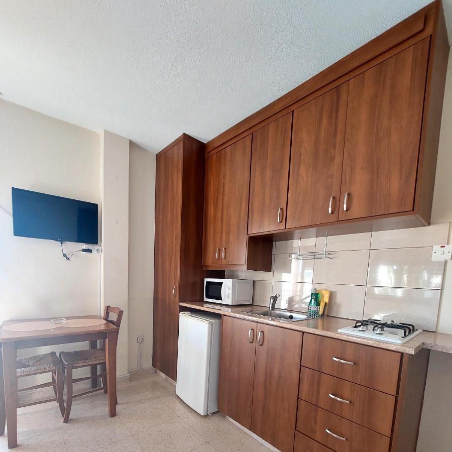 Estia Vasilis Manoli Apartment Ayia Napa Bagian luar foto