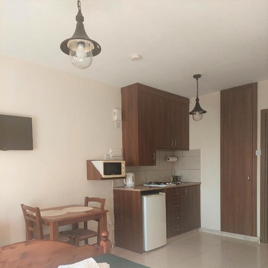 Estia Vasilis Manoli Apartment Ayia Napa Bagian luar foto