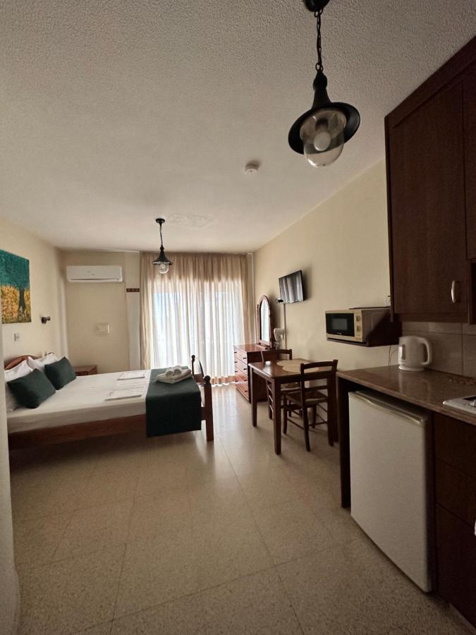 Estia Vasilis Manoli Apartment Ayia Napa Bagian luar foto