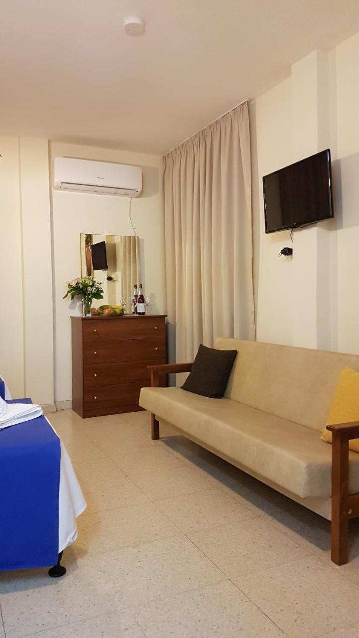 Estia Vasilis Manoli Apartment Ayia Napa Bagian luar foto